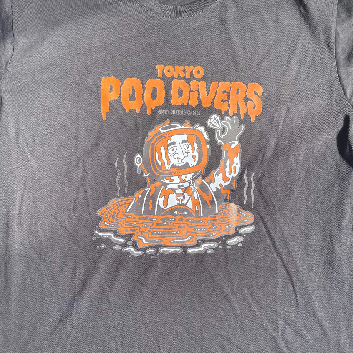 heldbergs-tokyo-poo-divers-t-shirt-bio-baumwolle-schwarz image 3