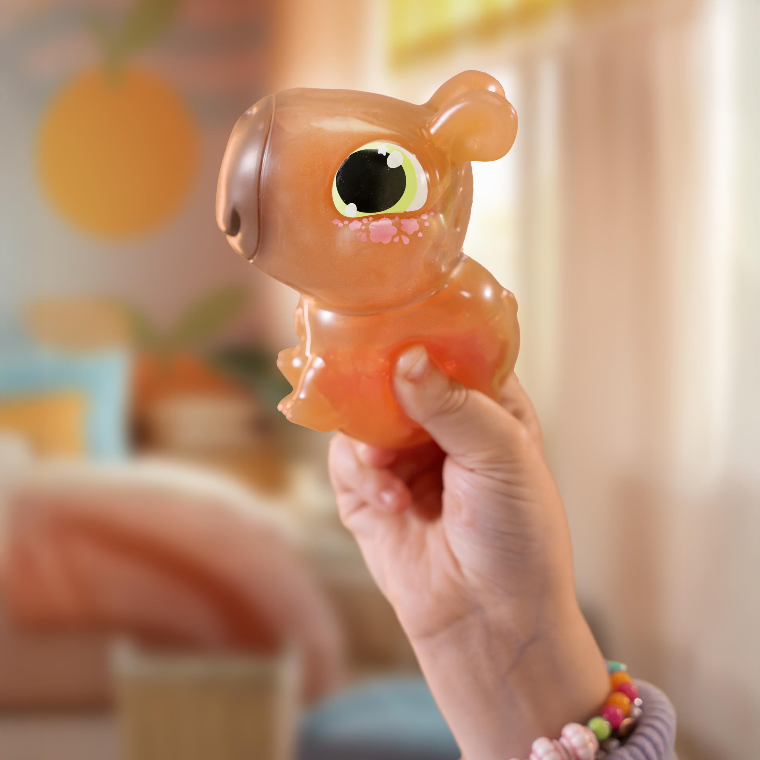 goliath-animagic-lets-glo-capybara-pl-sch-braun-leuchtend image 5