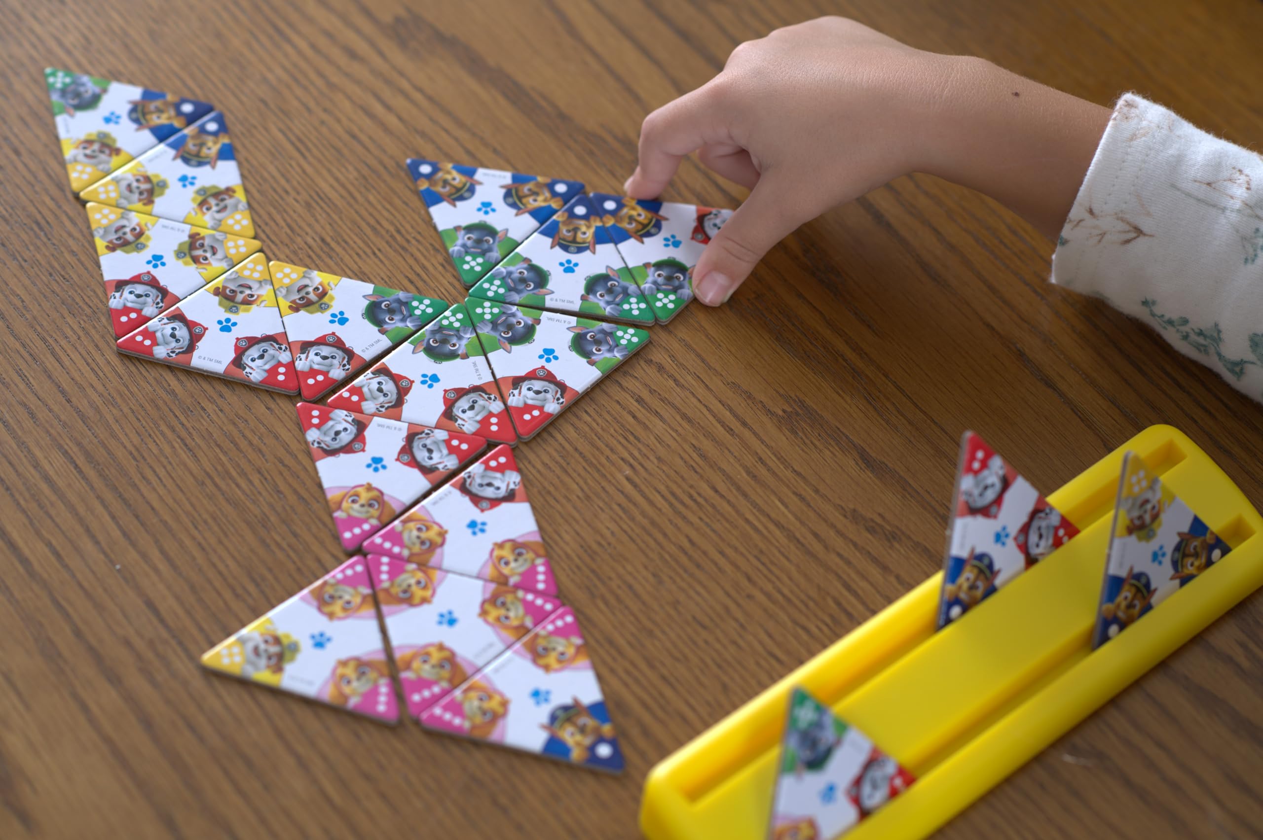 goliath-triominos-junior-paw-patrol-legespiel-2-4-personen-ab-3 image 7