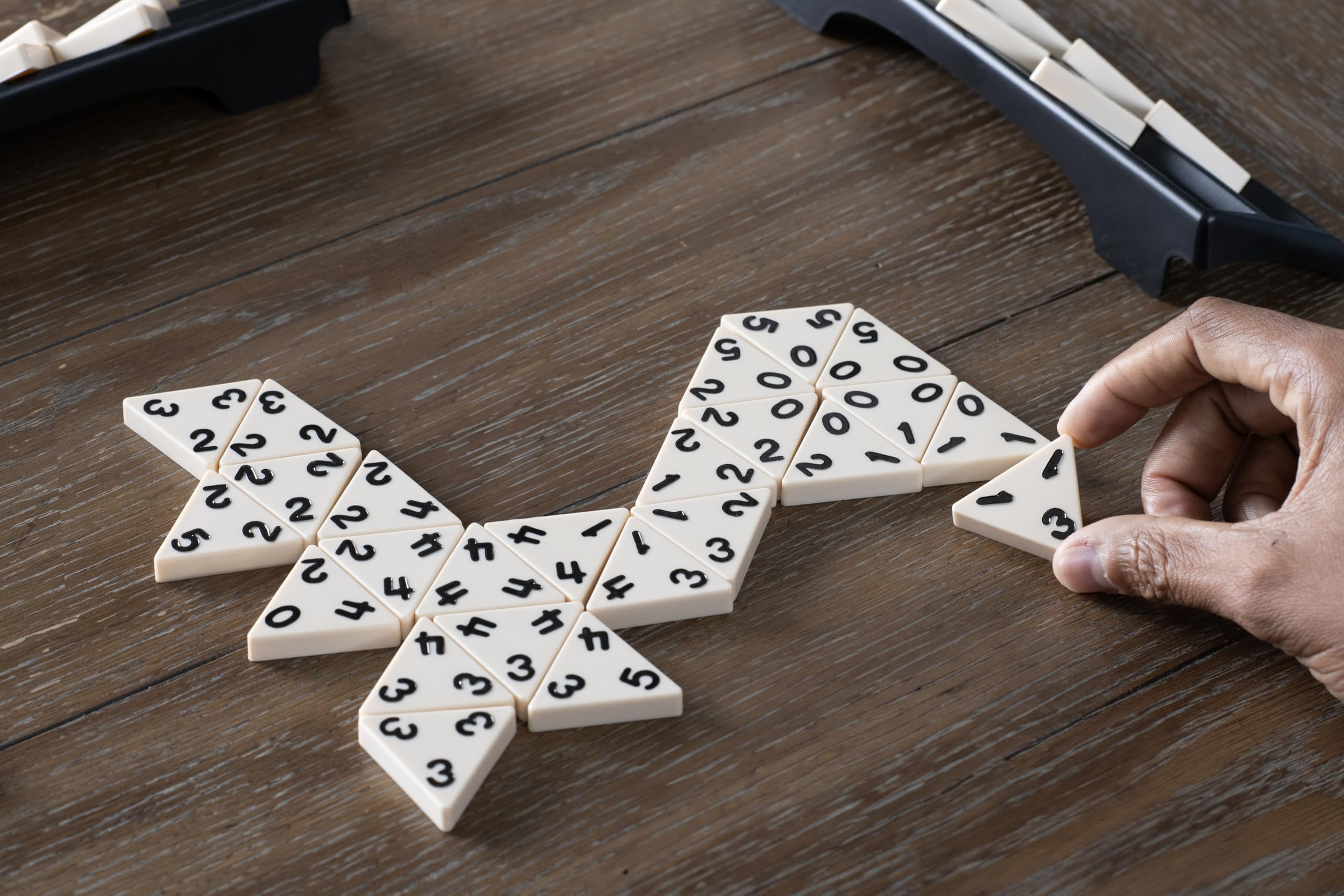 goliath-triominos-classic-legespiel-56-steine-2-4-spieler image 8